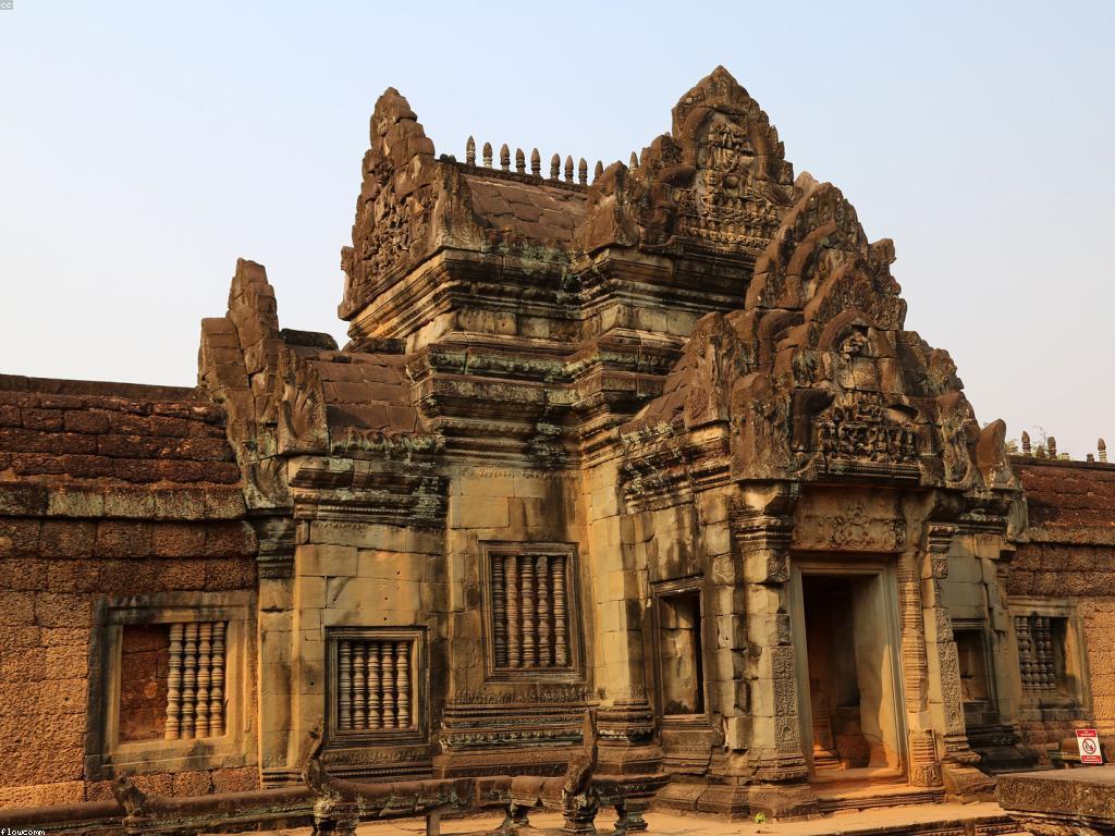 មគ្គុទេសក៍អំពីស្ថាបត្យកម្មខ្មែរ